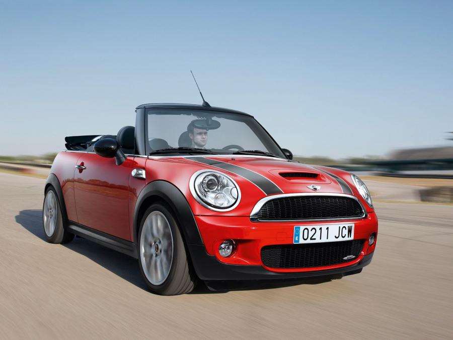  Mini Cooper JCW Cabrio 2009 года  (фото 12 из 40)
